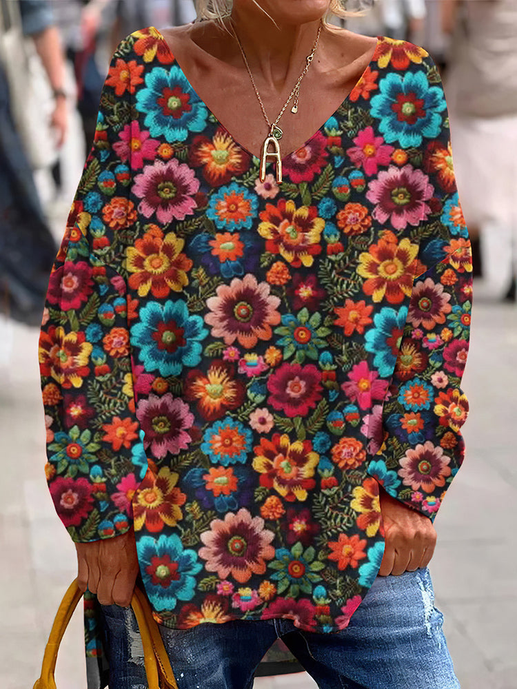 Classy Mexican Day Of The Dead Faux Embroidery Flowers Seamless Inspired Pattern Art Printed V-Neck T-Shirt